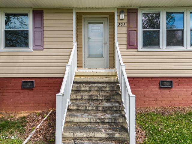 325 Mullins Street, Kingsport, TN 37665
