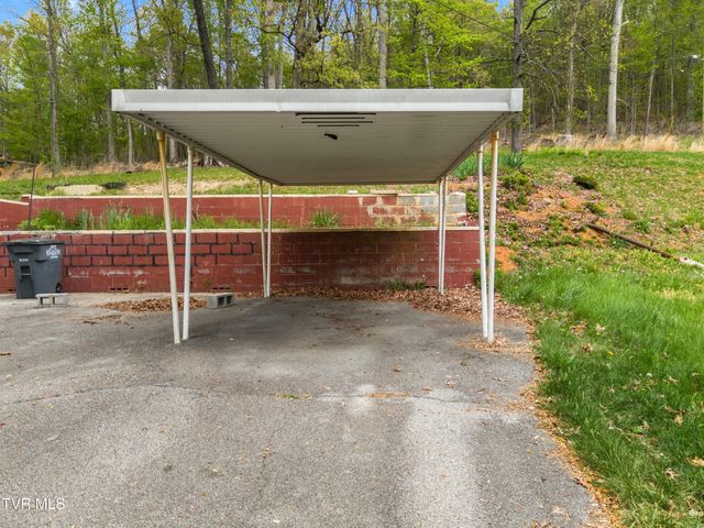 325 Mullins Street, Kingsport, TN 37665