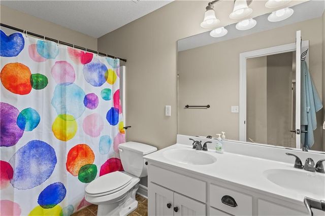 13317 Davis Avenue, Bonner Springs, KS 66012