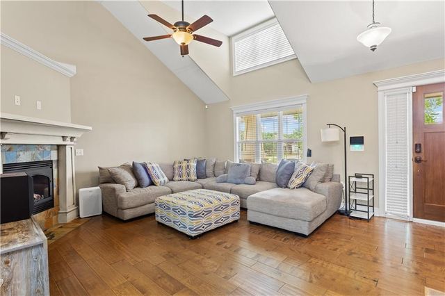 13317 Davis Avenue, Bonner Springs, KS 66012