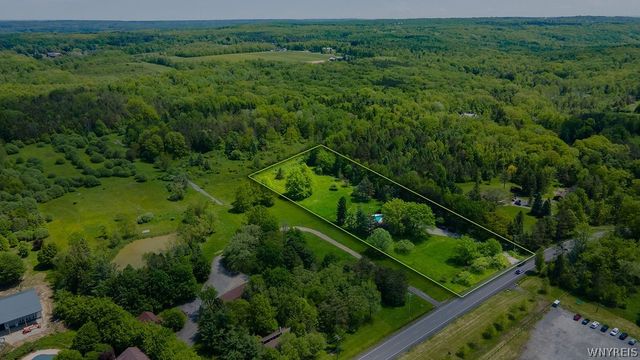 6787 Chestnut Ridge Road, Orchard Park, NY 14127