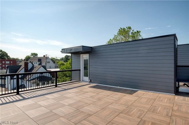 1367 W 74th Street, Cleveland, OH 44102