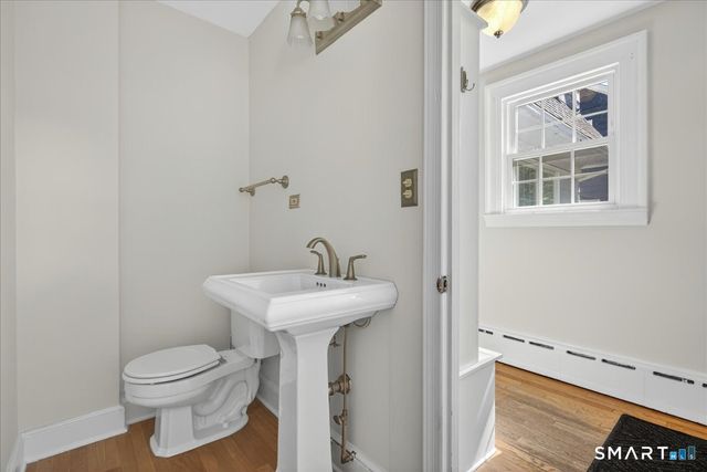 34 Norris Street, Hamden, CT 06517