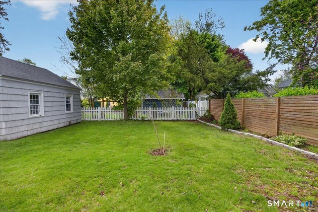 34 Norris Street, Hamden, CT 06517