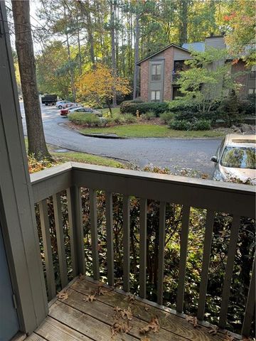 1413 Tuxworth Circle, Decatur, GA 30033