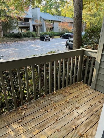 1413 Tuxworth Circle, Decatur, GA 30033