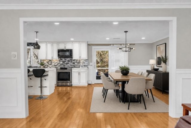 5 Flintlocke Rd, Franklin, MA 02038