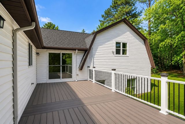 5 Flintlocke Rd, Franklin, MA 02038