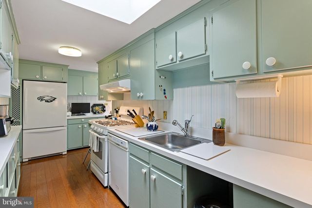 1519 APPLETREE LN, Wilmington, DE 19810