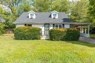121 Highland School Rd, Hopkinsville, KY 42240