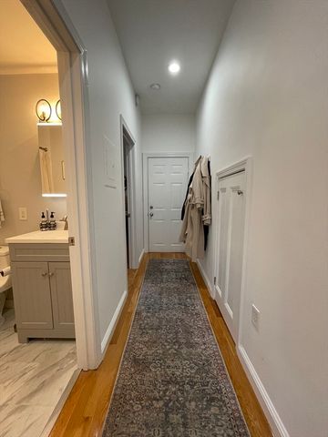 11 Thomas Park 4, Boston, MA 02127