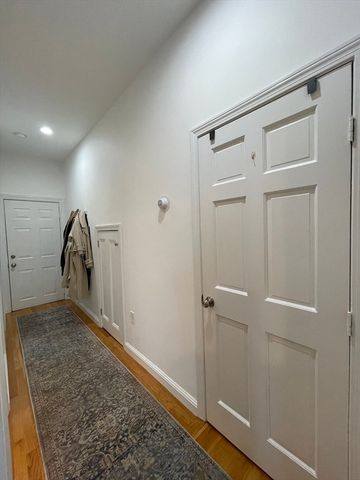 11 Thomas Park 4, Boston, MA 02127