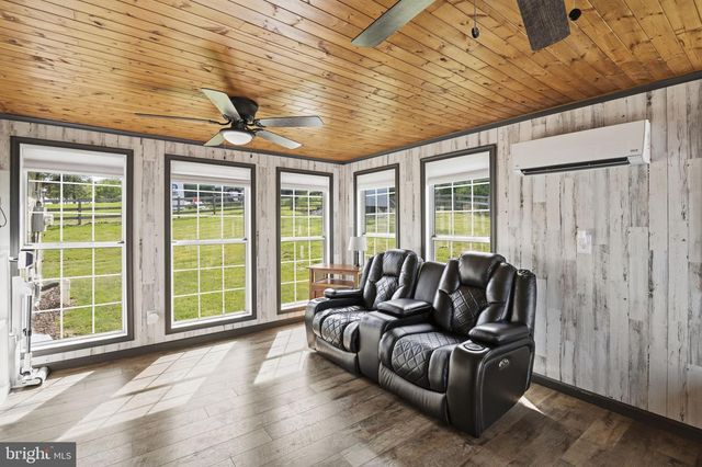 1730 RIDGE RD, Whiteford, MD 21160