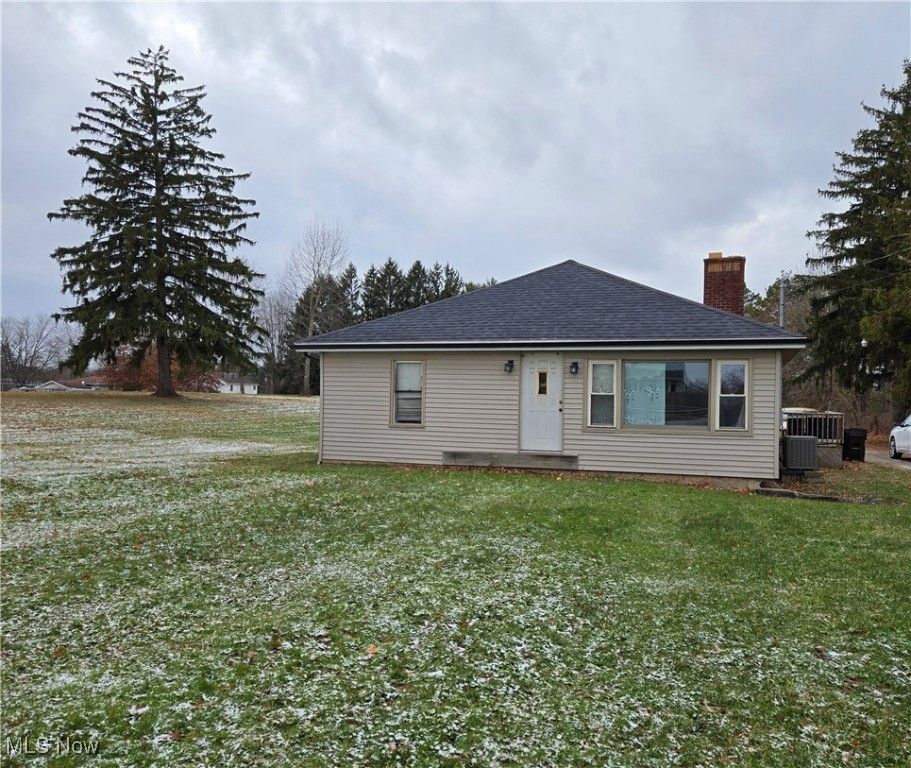 2227 Perry Drive SW, Canton, OH 44706