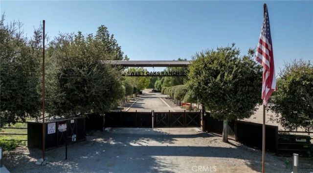 38831 Pauba, Temecula, CA 92592