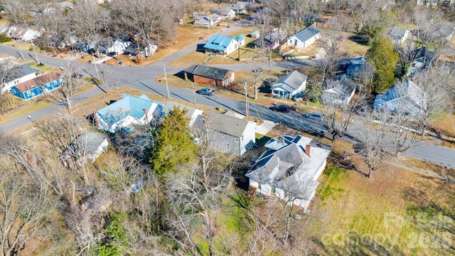 1316 4th Street, Statesville, NC 28677