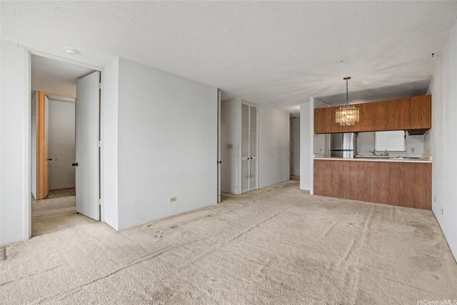 1160 Ala Napunani Street 1806, Honolulu, HI 96818