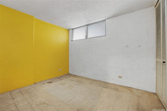 1160 Ala Napunani Street 1806, Honolulu, HI 96818