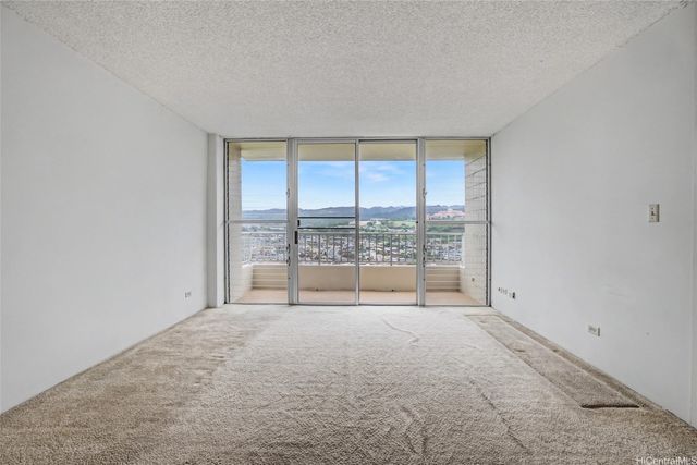 1160 Ala Napunani Street 1806, Honolulu, HI 96818
