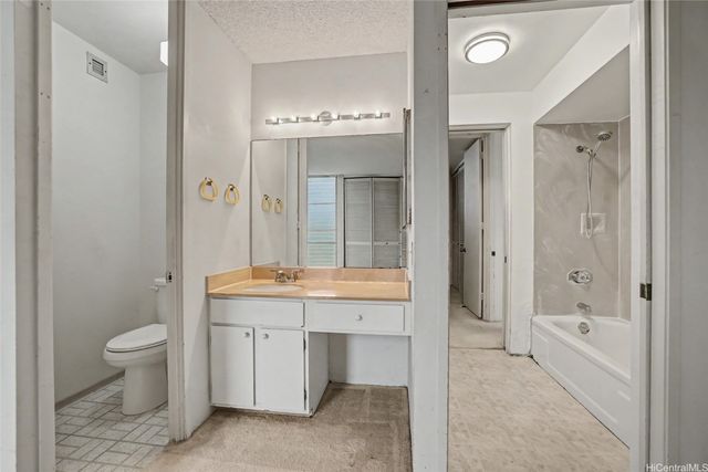 1160 Ala Napunani Street 1806, Honolulu, HI 96818