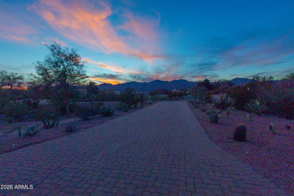 Image 51 of property listing at 8515 N 192ND Avenue, Waddell, AZ 85355