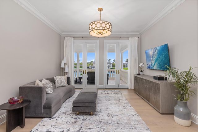 2989 Spanish River Road, Boca Raton, FL 33432