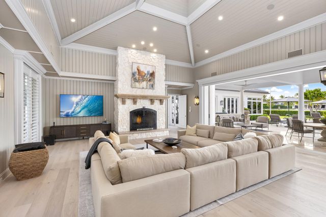 2989 Spanish River Road, Boca Raton, FL 33432