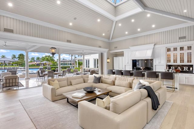 2989 Spanish River Road, Boca Raton, FL 33432