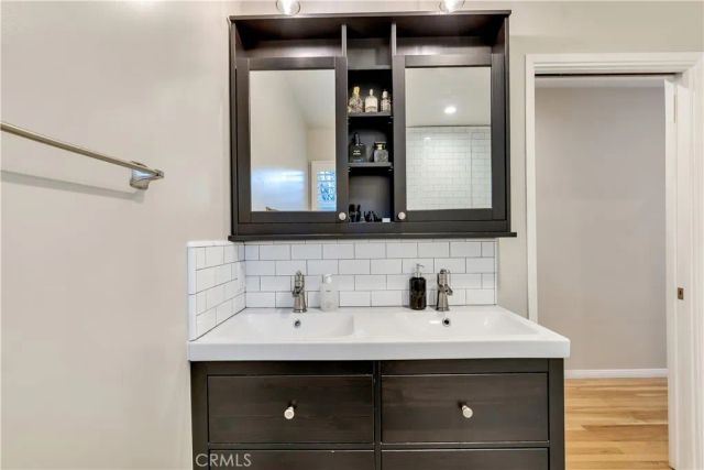 6458 Hanna Ave, Woodland Hills, CA 91303