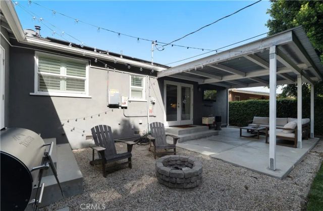 6458 Hanna Ave, Woodland Hills, CA 91303