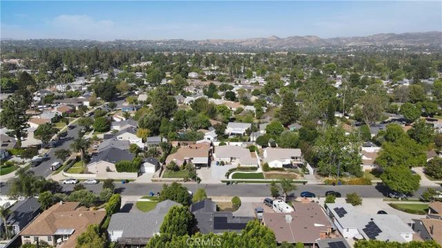 6458 Hanna Ave, Woodland Hills, CA 91303
