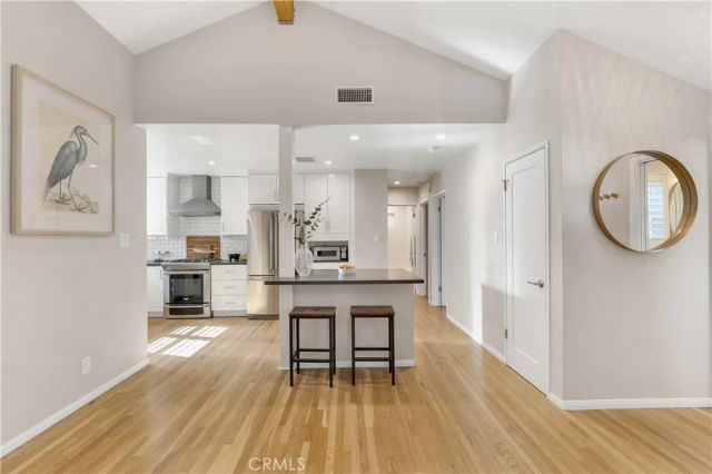 6458 Hanna Ave, Woodland Hills, CA 91303