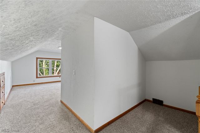 4719 S Main Street, Akron, OH 44319