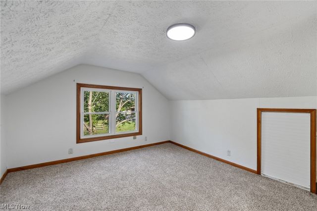4719 S Main Street, Akron, OH 44319