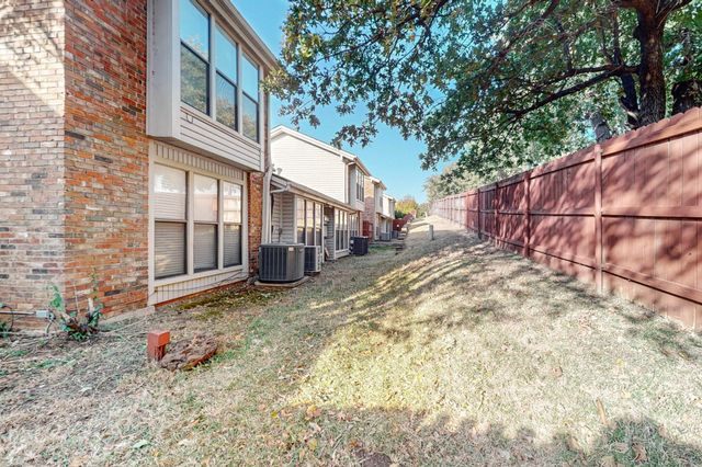 2569 Shady Ridge Drive, Bedford, TX 76021