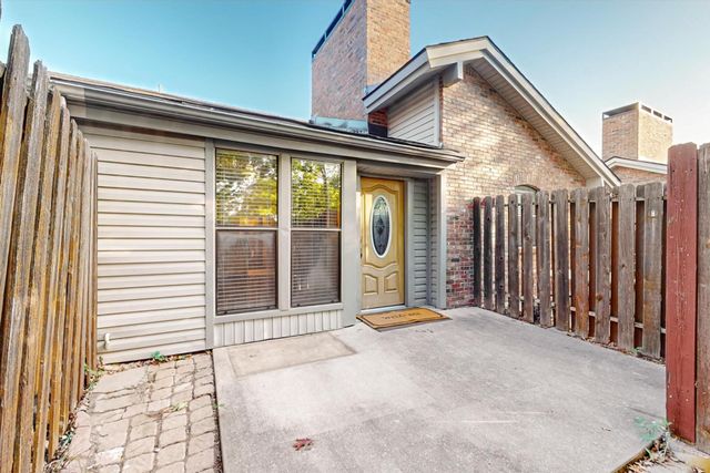 2569 Shady Ridge Drive, Bedford, TX 76021