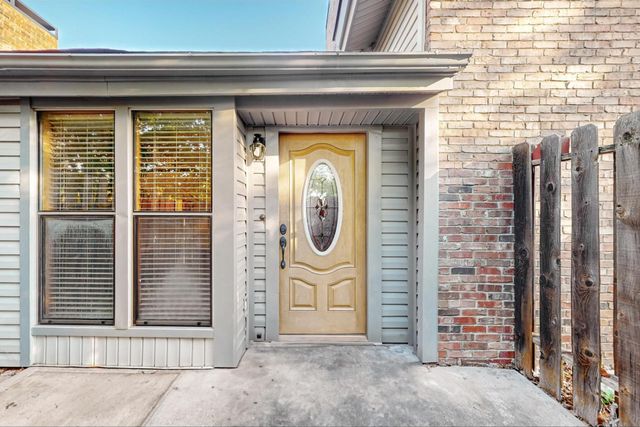 2569 Shady Ridge Drive, Bedford, TX 76021