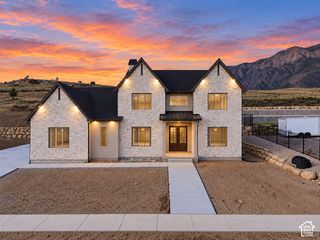 1258 W CARIBOU CT, Pleasant View, UT 84414