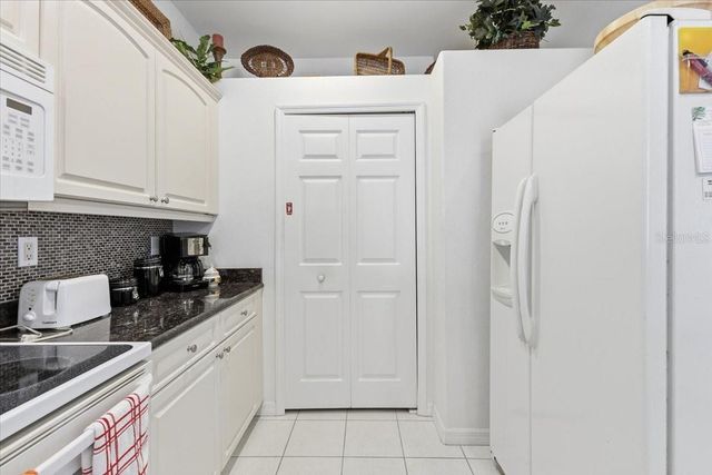 102 NATURES WAY 2101, Rotonda West, FL 33947