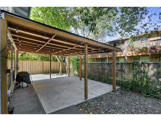 12204 Se 7TH St, Vancouver, WA 98683