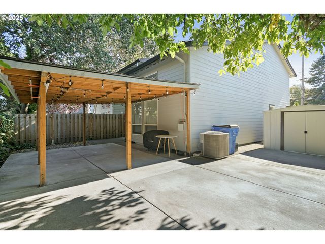 12204 Se 7TH St, Vancouver, WA 98683