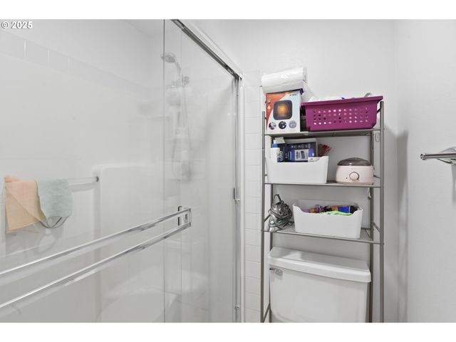 12204 Se 7TH St, Vancouver, WA 98683