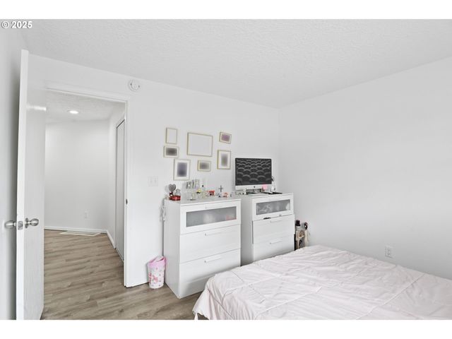 12204 Se 7TH St, Vancouver, WA 98683