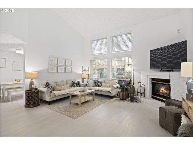 12204 Se 7TH St, Vancouver, WA 98683