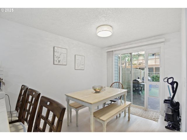 12204 Se 7TH St, Vancouver, WA 98683