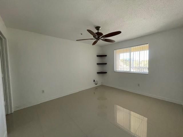 470 S Park Road 302, Hollywood, FL 33021