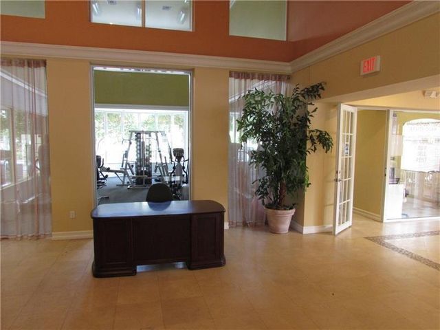 470 S Park Road 302, Hollywood, FL 33021