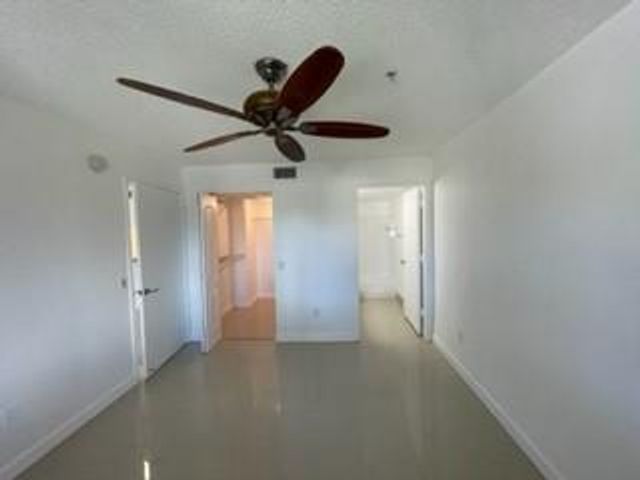 470 S Park Road 302, Hollywood, FL 33021