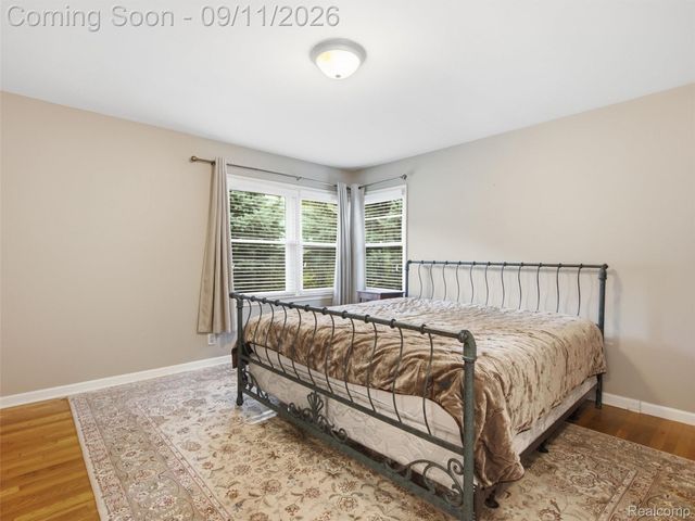 2645 Ayrshire Drive, Bloomfield Charter Township, MI 48302