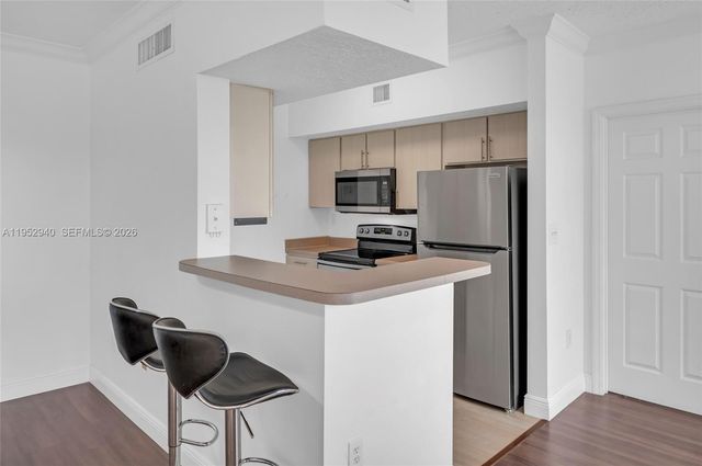 11700 SW 2nd St 13306, Pembroke Pines, FL 33025